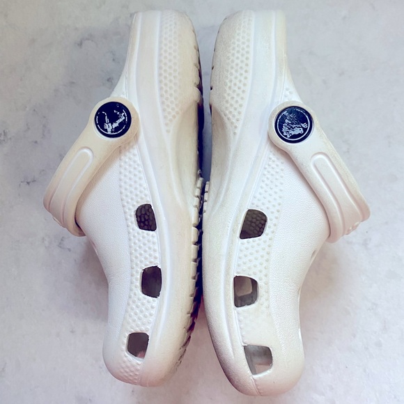 Youth Crocs size 10 - Picture 2 of 5